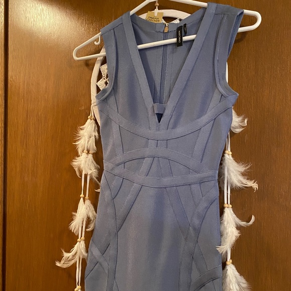 GUESS BODY CON DRESS - Picture 2 of 3